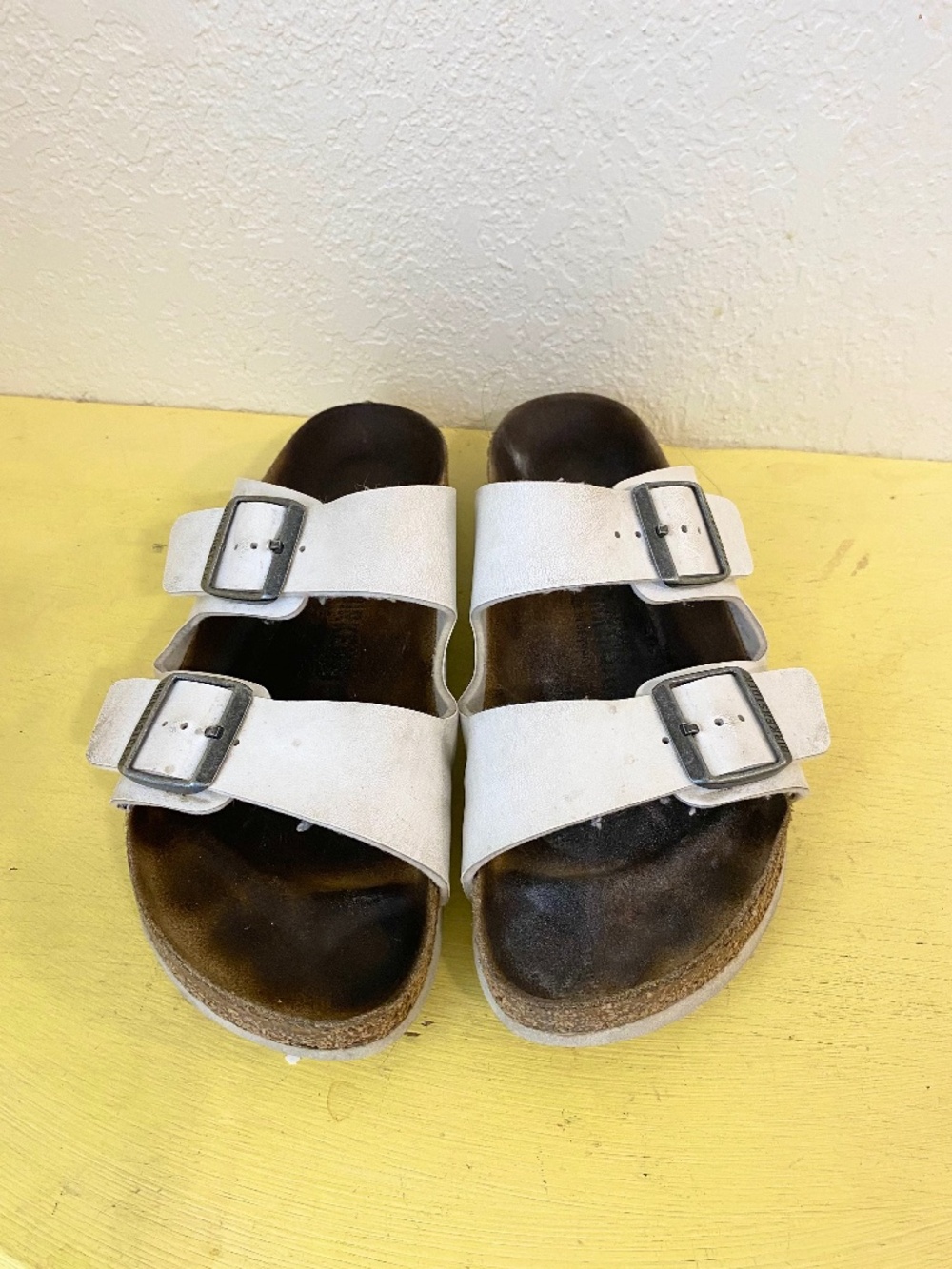 Birkenstock Arizona Size 9 Women’s White Sandals